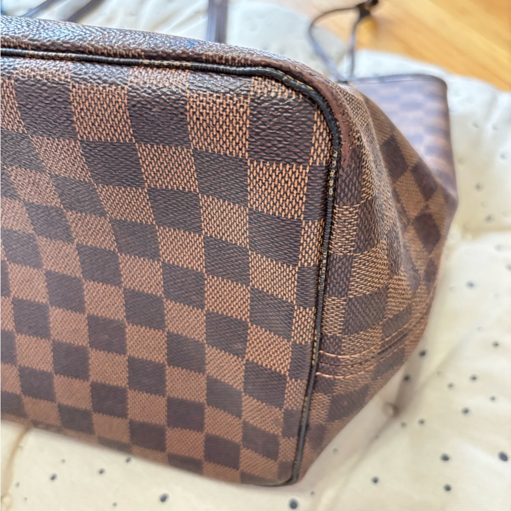Authentic Louis Vuitton Damier Ebenezer Neverfull Gm - Picture 14 of 16